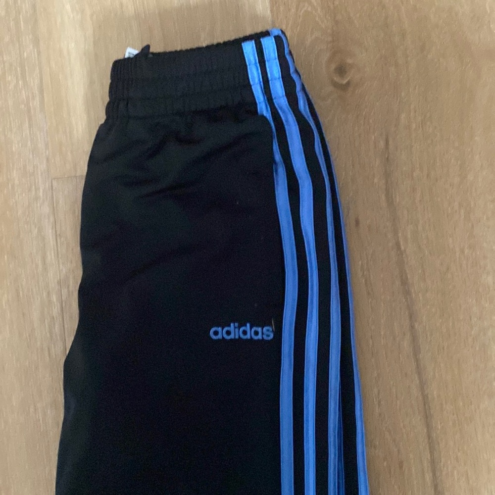 Adidas pants - Picture 2 of 3